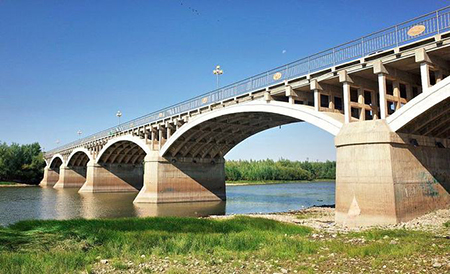 额尔齐斯河大桥